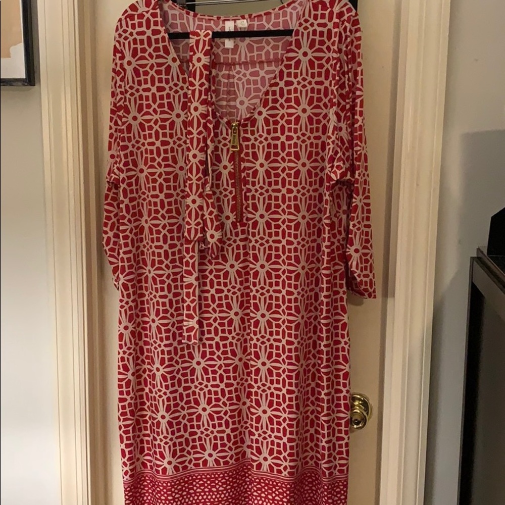 Plus Size burgundy and off whit printed dress